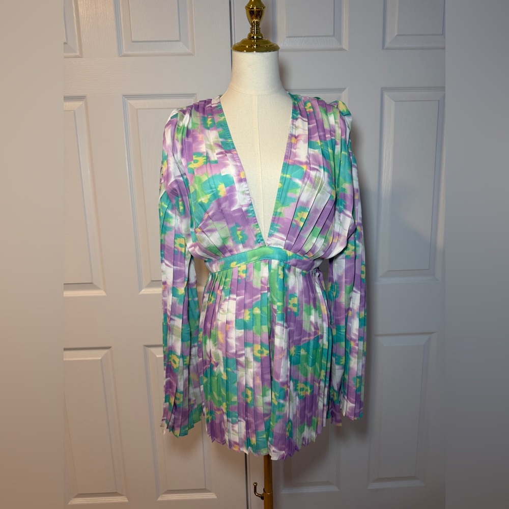PrettyLittleThing Pastel Pleated Dress
